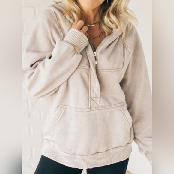 Half Zip Kangaroo Pocket Long Sleeve Hoodie - Picture 1 of 6